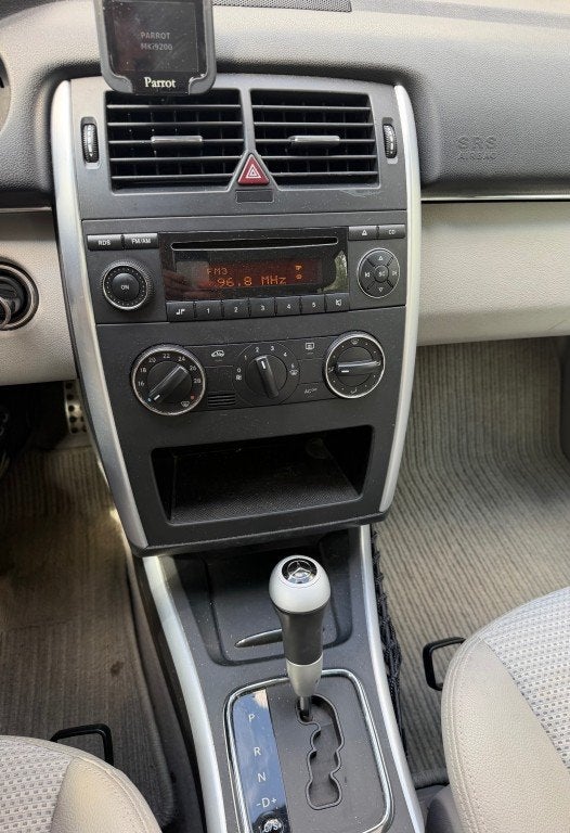 Mercedes-benz B-KLASSE 170 AUTOMAAT AIRCO NETTE AUTO APK 6-2, Gebruikt, 4 cilinders, 400 kg, 14 km/l
