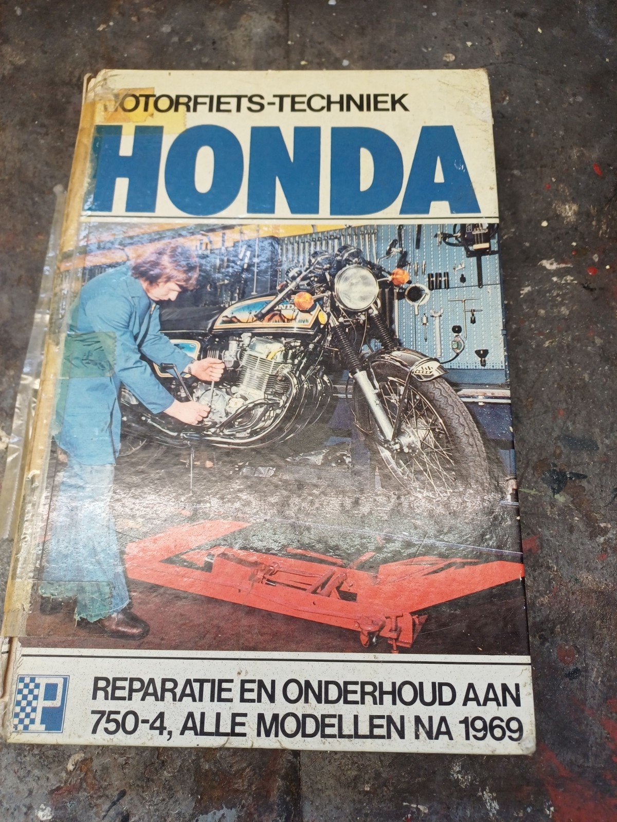 Motorfiets-Techniek Honda CB 750 (enkele nokkenas) - 185 blz, Ophalen of Verzenden
