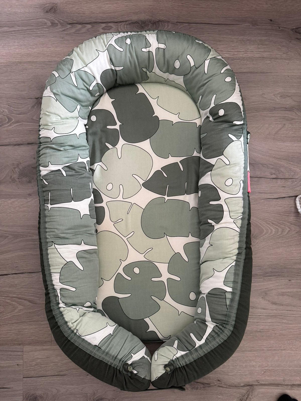 Done by Deer babynestje, Kinderen en Baby's, Ophalen, Zo goed als nieuw, Overige typen