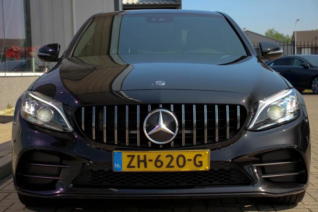 Mercedes-Benz C-Klasse C-Klasse 180 | AMG Pakke € 25.900,0, 730 kg, Leder en Stof, Zwart, Sedan