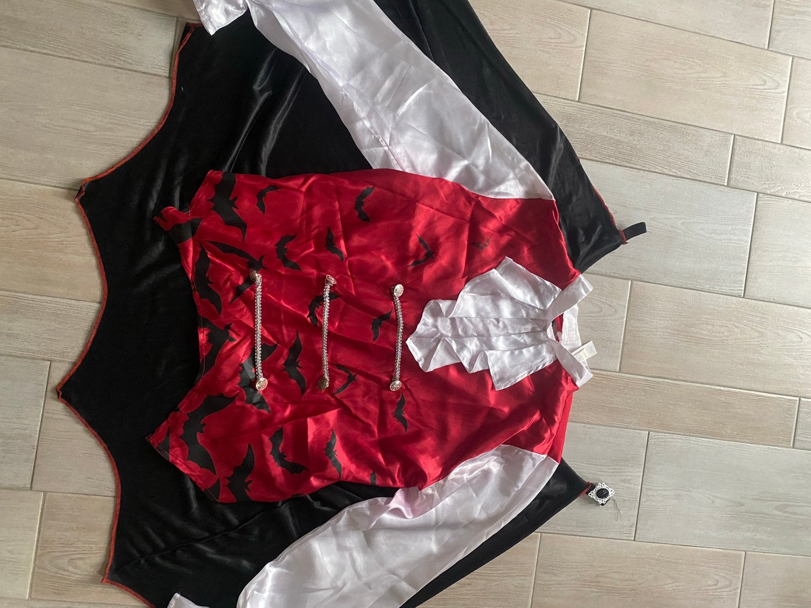 Dracula Halloween Kostuum Maat L, Kleding | Dames, Ophalen, Maat 42/44 (L), Halloween, Kleding