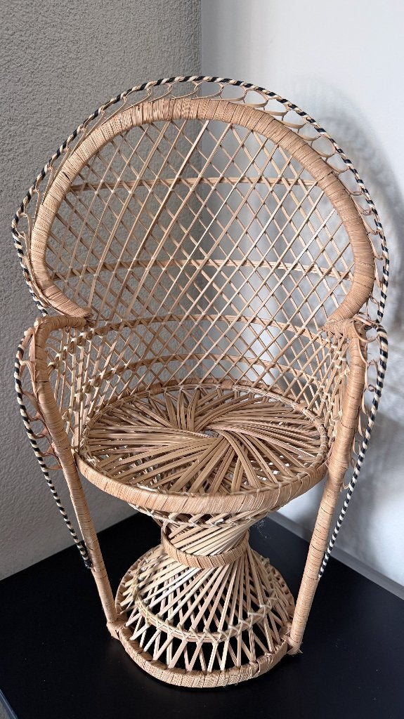 Vintage Mini Rotan Emmanuelle\Pauwenstoel, Huis en Inrichting, Gebruikt, Boho, Ophalen of Verzenden, Beige