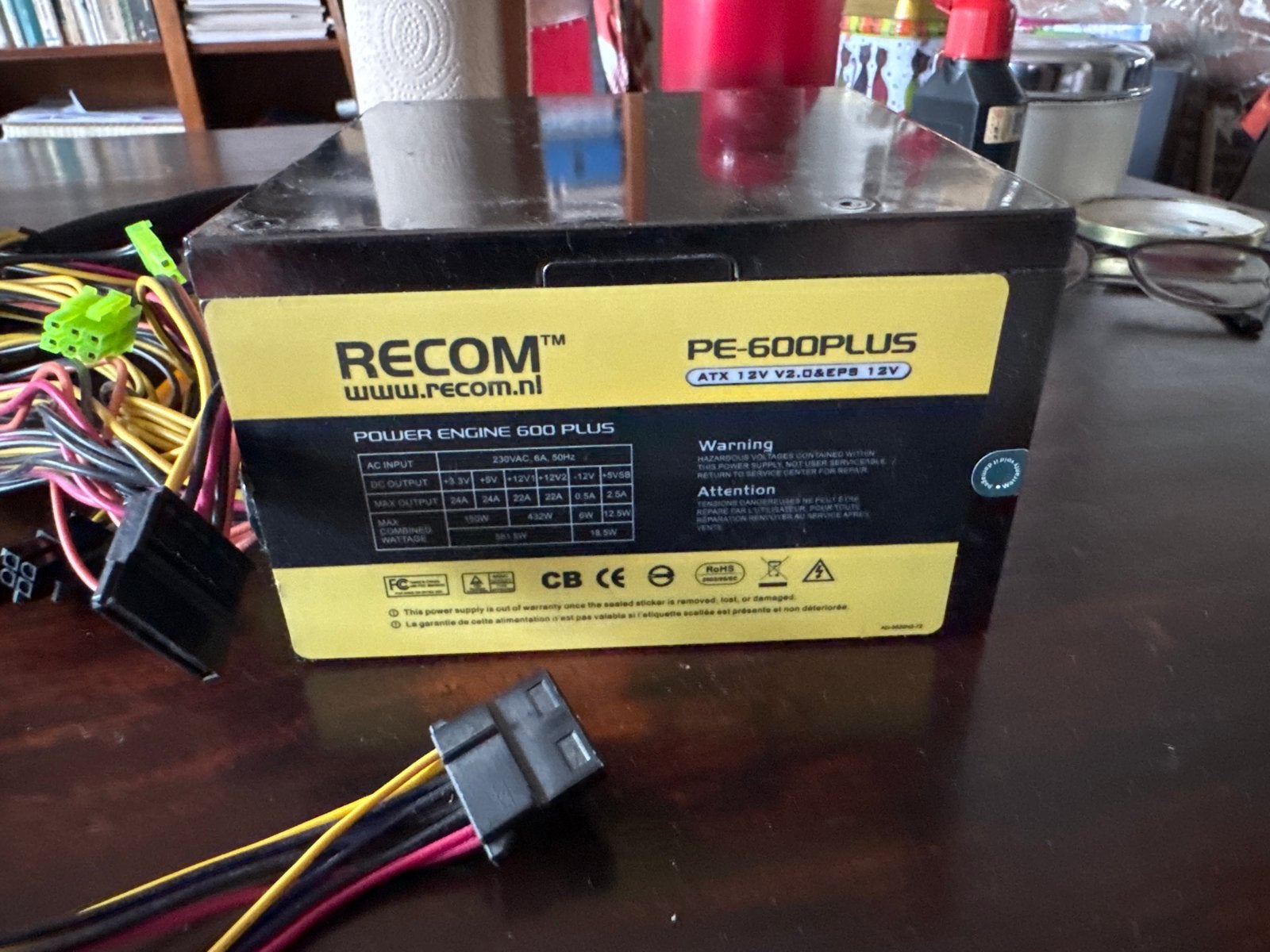 Recom PE-600PLUS 600W Voeding, Computers en Software, Ophalen of Verzenden, Gebruikt