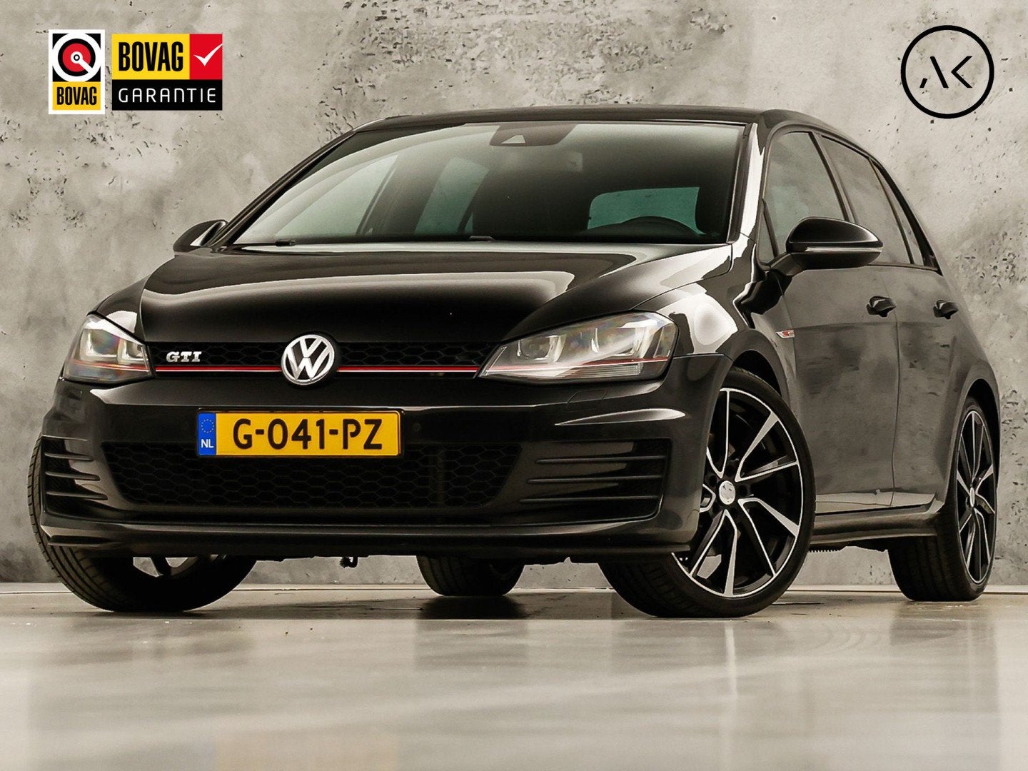 Volkswagen Golf 2.0 TSI GTI 220Pk Automaat (NAVIGATIE, CLIMA, Auto's, 12 maanden, Gebruikt, 4 cilinders, Zwart