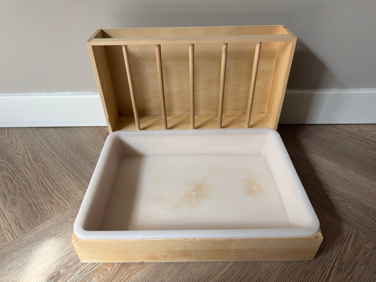 Konijnentoilet met hooiruif, Dieren en Toebehoren, Ophalen of Verzenden, Gebruikt