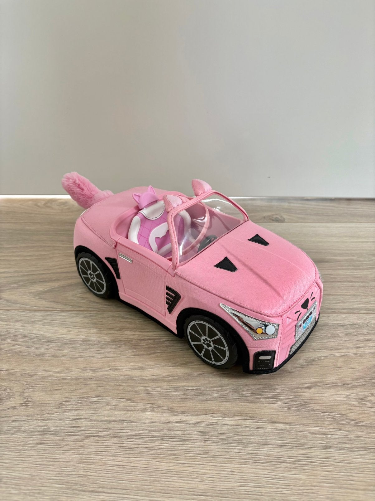 Na! Na! Na! Surprise Plush Convertible - poppenauto katthema, Ophalen of Verzenden, Zo goed als nieuw, Overige typen