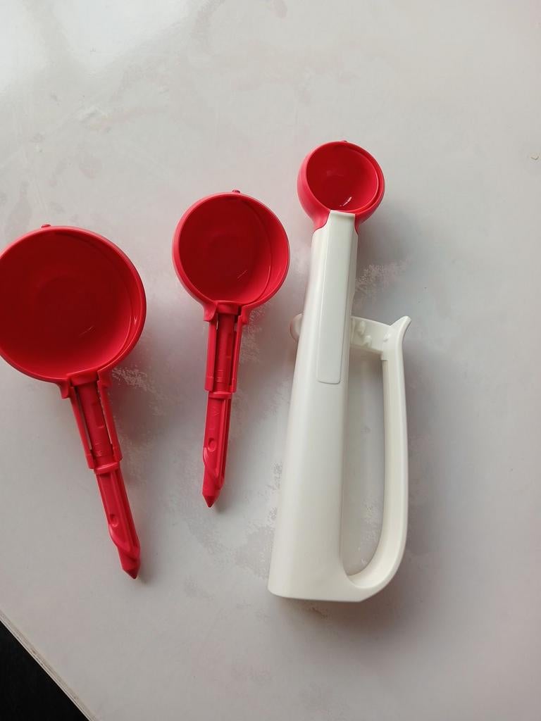 tupperware click en scoop en/of ijslepels, Ophalen of Verzenden, Nieuw, Overige typen