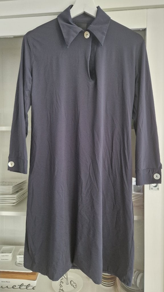Exclusieve jurk maat 38 travelstof, Kleding | Dames, Ophalen of Verzenden, Zo goed als nieuw, Maat 38/40 (M), Knielengte