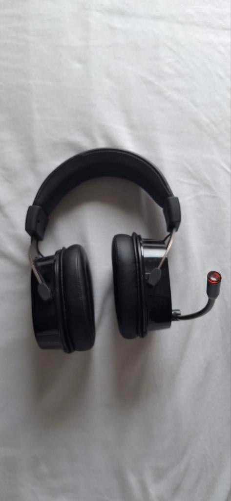 Verschillende headsets, Computers en Software, Headsets, Gebruikt, Over-ear, Draadloos, Gaming headset, Inklapbare microfoon, Volumeregelaar