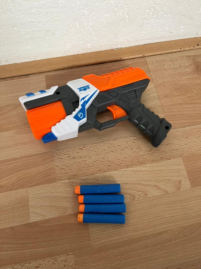 Pistool met pijltjes, Ophalen, Zo goed als nieuw