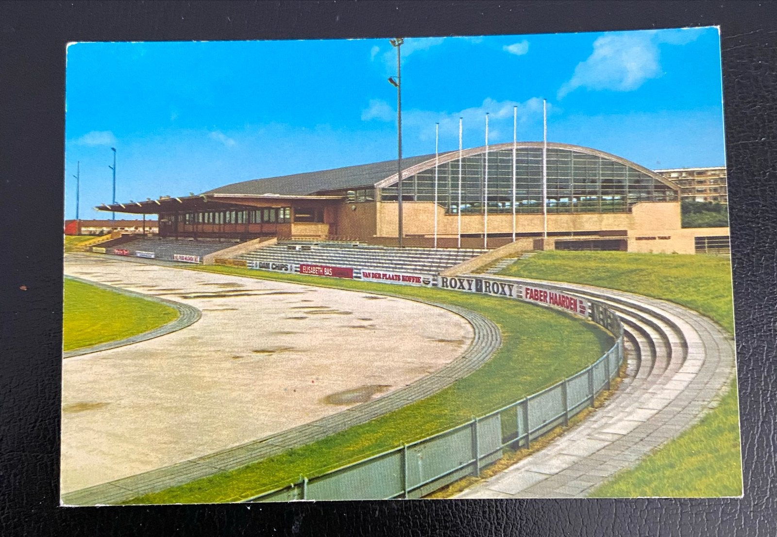Ansichtkaart Heerenveen IJsstadion Thialf, Ophalen of Verzenden, 1960 tot 1980, Ongelopen, Friesland