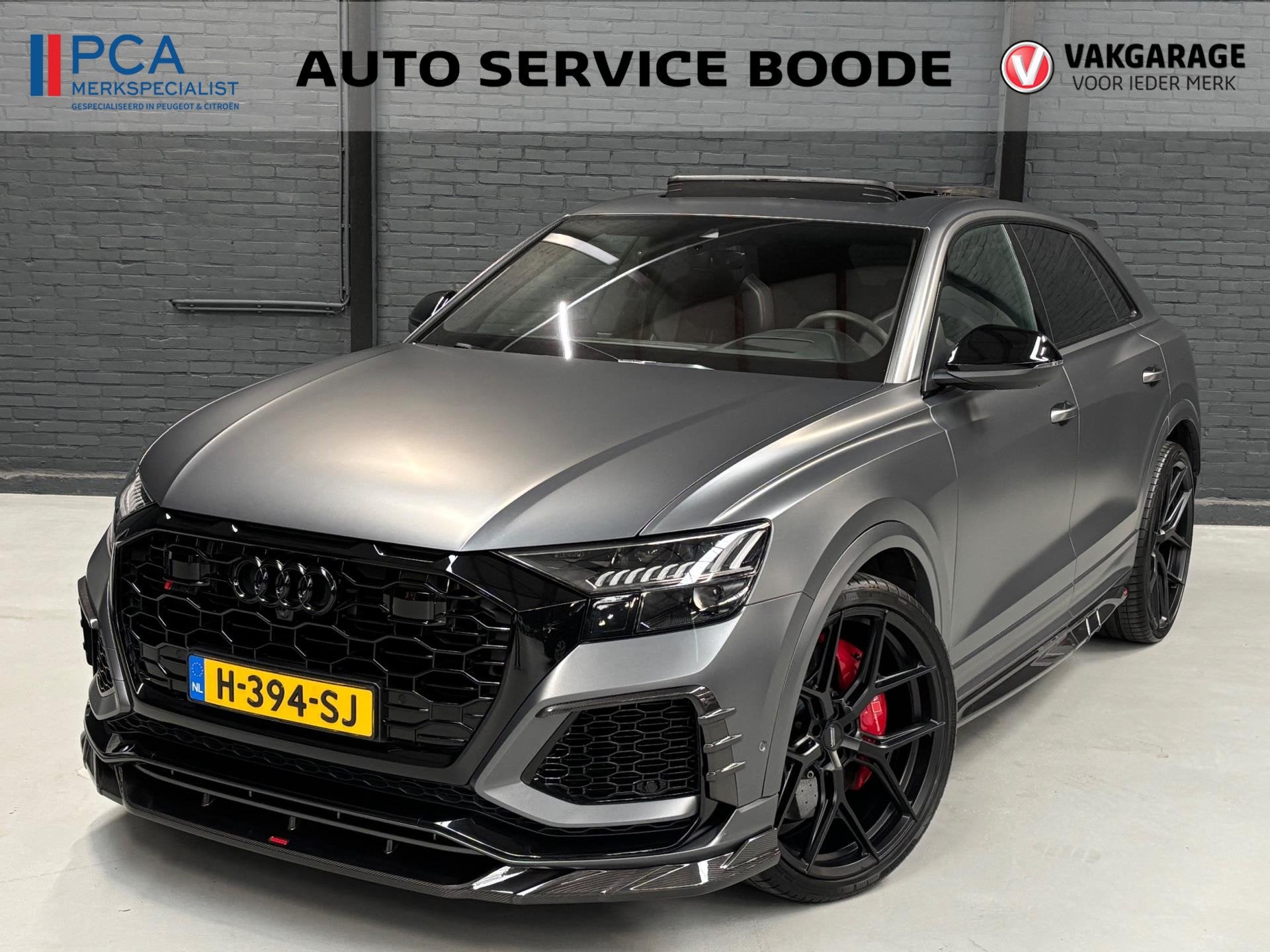 Audi Q8 4.0 TFSI RS Q8 (700pk) Quattro URBAN - Vossen 24 inc, Auto's, Automaat, Gebruikt, Wit, 156 €/maand