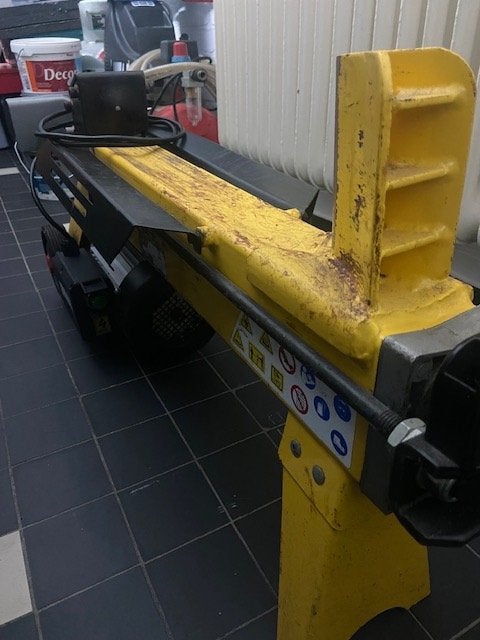 houtklover 5 ton, Ophalen, Gebruikt, Elektrisch, Liggend