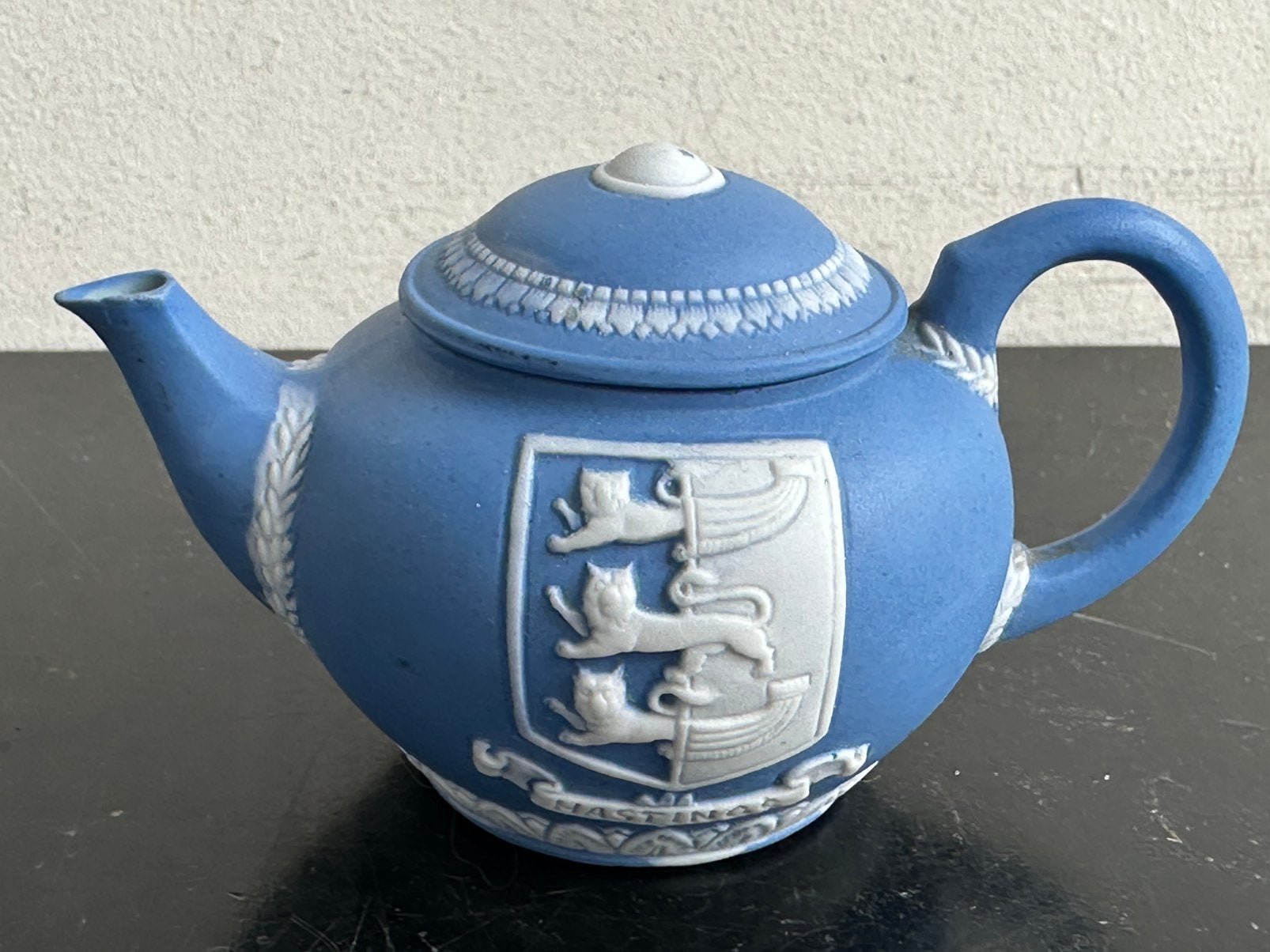Antiek klein theepotje Hasting Jasperware Wegdwood, Ophalen of Verzenden
