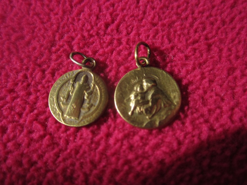 twee schattige medallions, Ophalen of Verzenden, Gebruikt, Beeld(je)