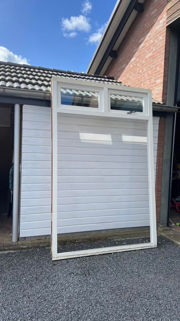 Kozijn met bovenlicht en uitzetraam en deuren, 75 tot 150 cm, Deurkozijn, Ophalen of Verzenden, Zo goed als nieuw