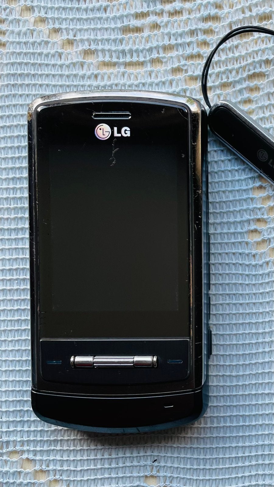 LG mobieltje, Telecommunicatie, Ophalen of Verzenden, Niet werkend, Zwart, Schuifmodel