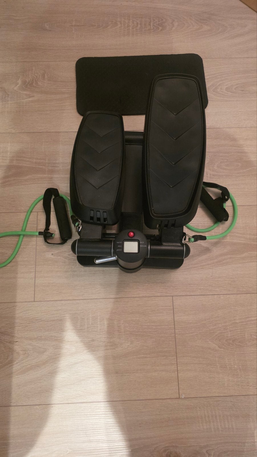 Mini Stepper met Weerstandsbanden en Display, Ophalen, Zo goed als nieuw, Stepapparaat