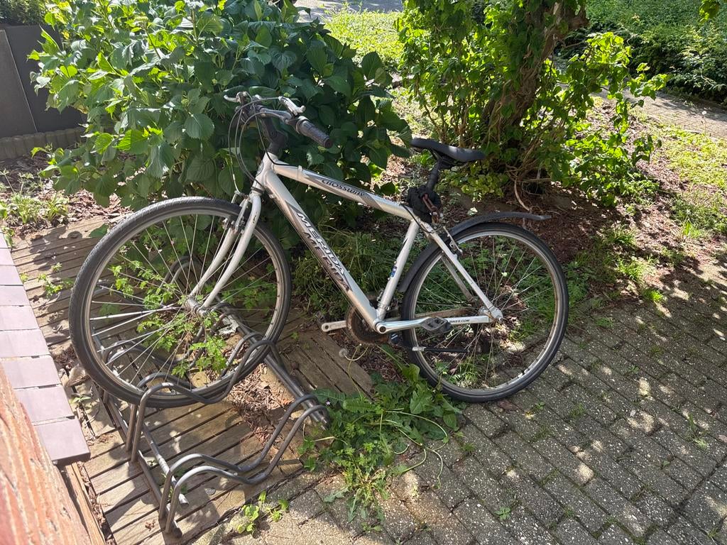 Merida Crossway fiets - gratis op te halen (opknapper), Fietsen en Brommers, Fietsen | Mountainbikes en ATB, Ophalen, Gebruikt