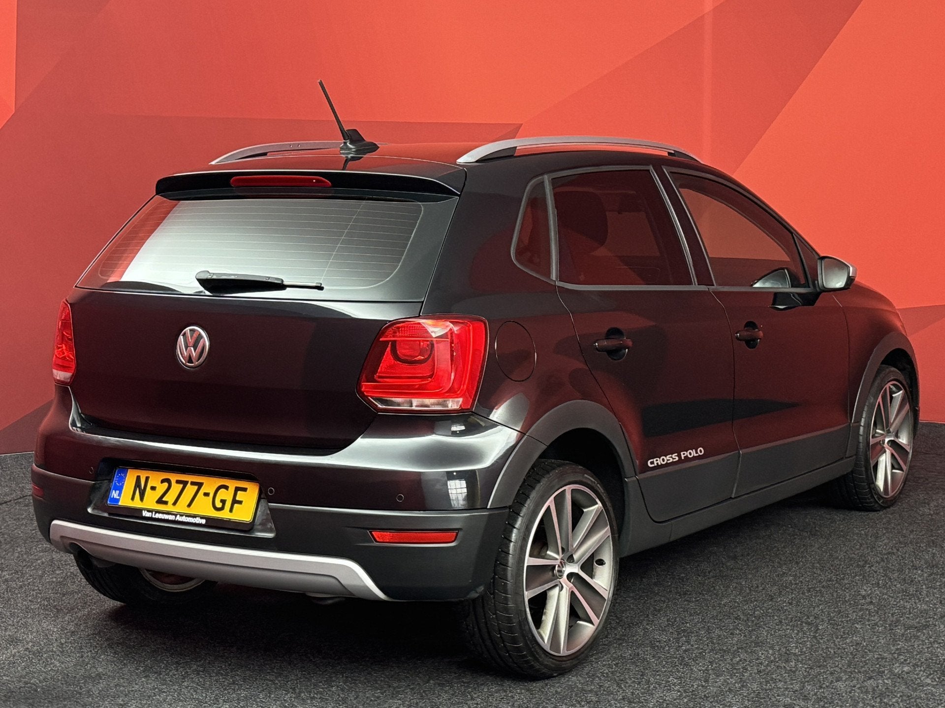 Volkswagen Polo 1.2 TSI Cross | Stoelverwarming | Clima | Cr, Voorwielaandrijving, Stof, Zwart, Zwart