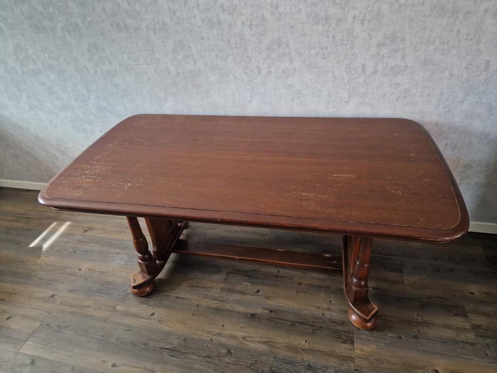 Gratis Massief houten eettafel, Ophalen