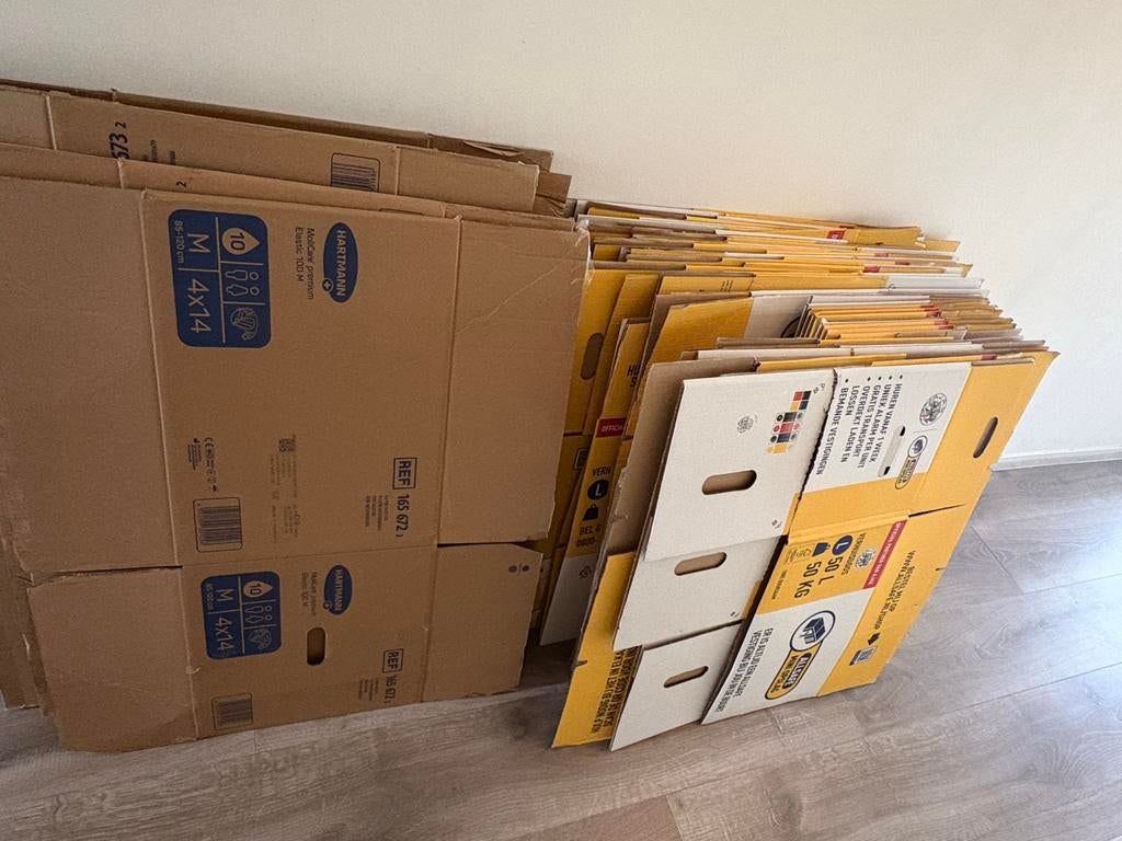 45 Verhuisdozen in prima staat - klaar voor een nieuwe ronde, Ophalen, 40 tot 60 cm, Opvouwbaar, 50 tot 75 cm