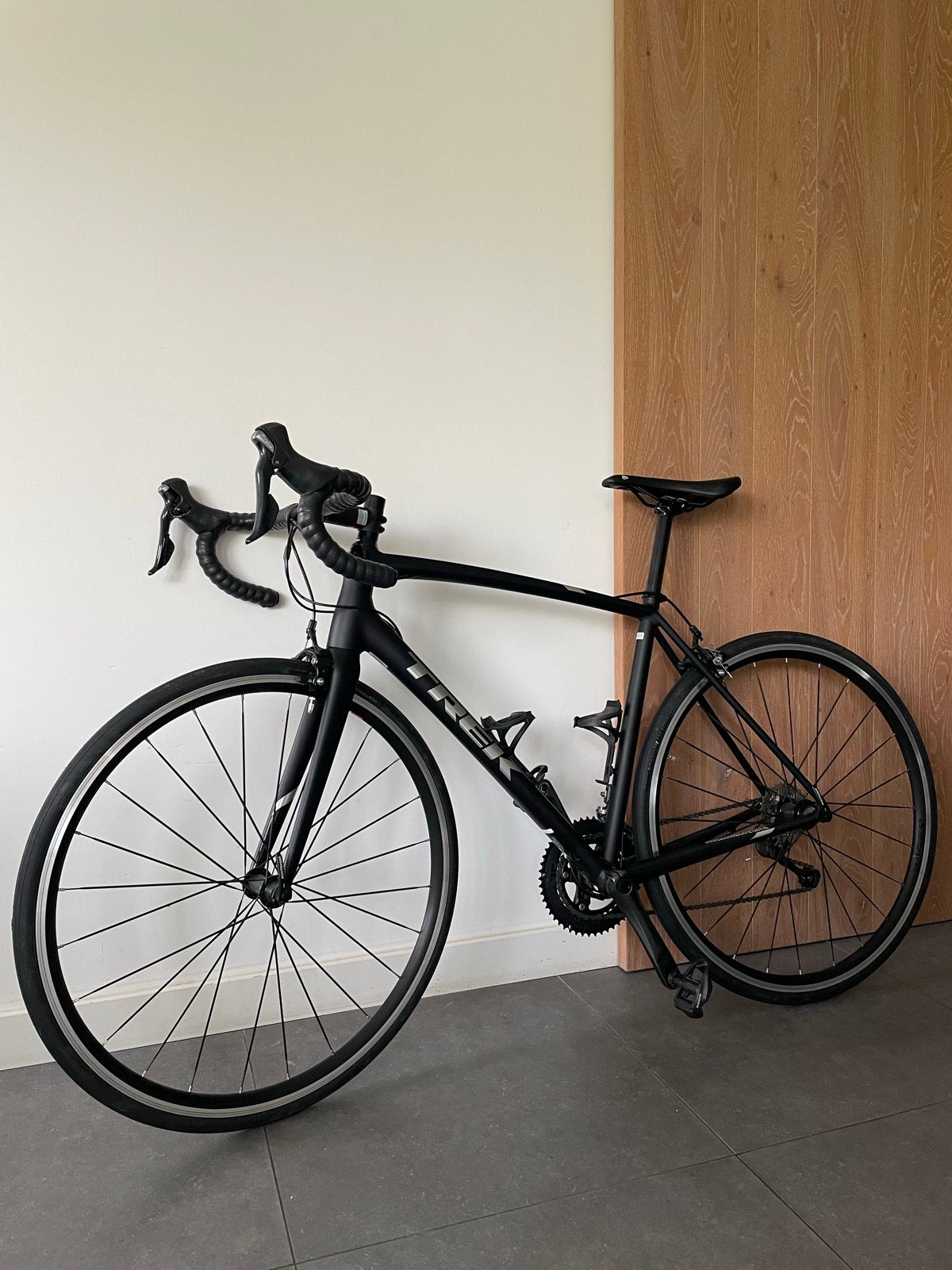 Trek Émonda ALR 4 Racefiets Dames mt 56 - Zo goed als nieuw, Fietsen en Brommers, Fietsen | Racefietsen, 28 inch, Velgrem, Aluminium