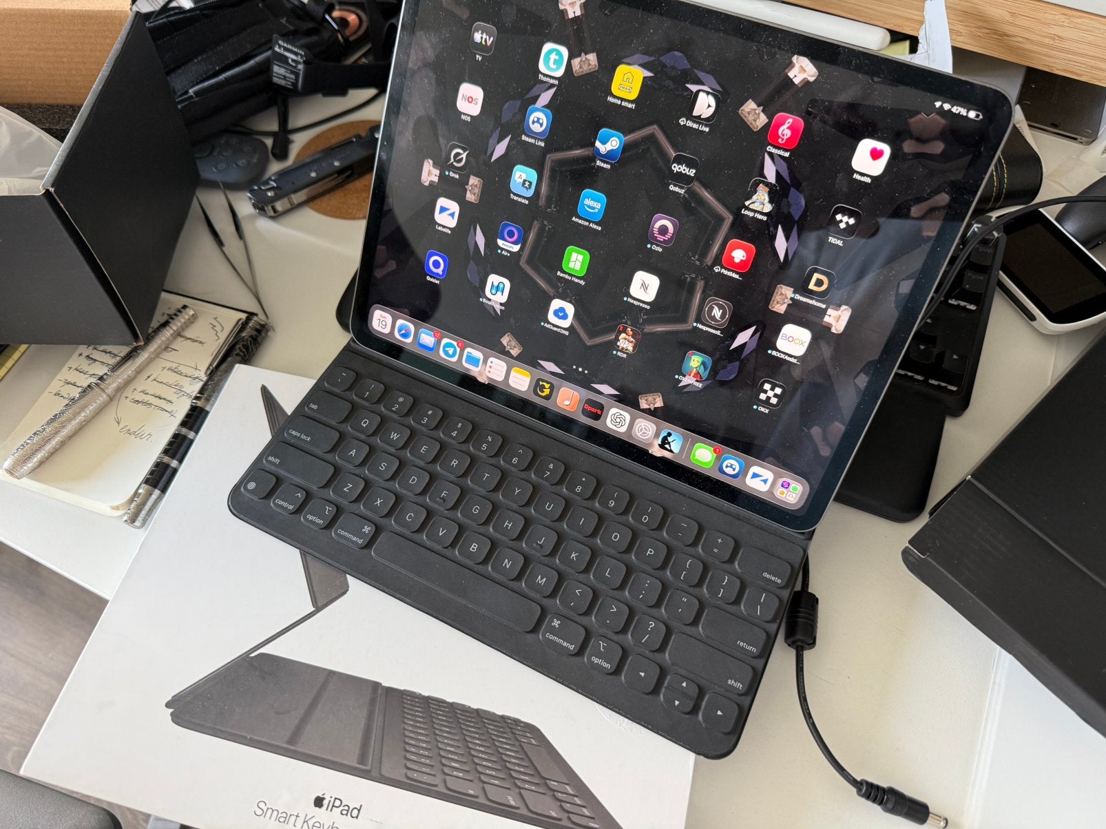 Ipad pro 12.9 folio keyboard, Computers en Software, Apple iPads, 12 inch, Ophalen of Verzenden, Zo goed als nieuw, Apple iPad Pro