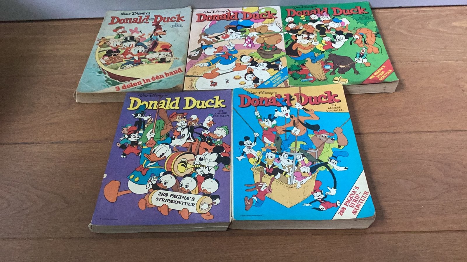 5 V&D dikke Donald Duck albums, 288 blz per boek. Samen €10, Boeken, Meerdere stripboeken, Ophalen of Verzenden, Gelezen