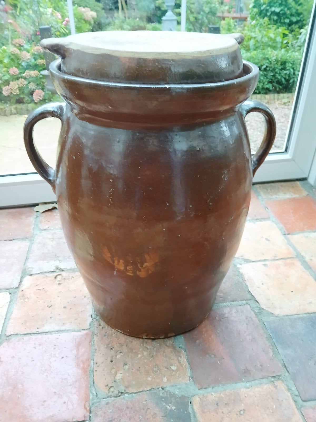 oude bruin geglazuurde gres/confit/zuurkoolpot, Ophalen