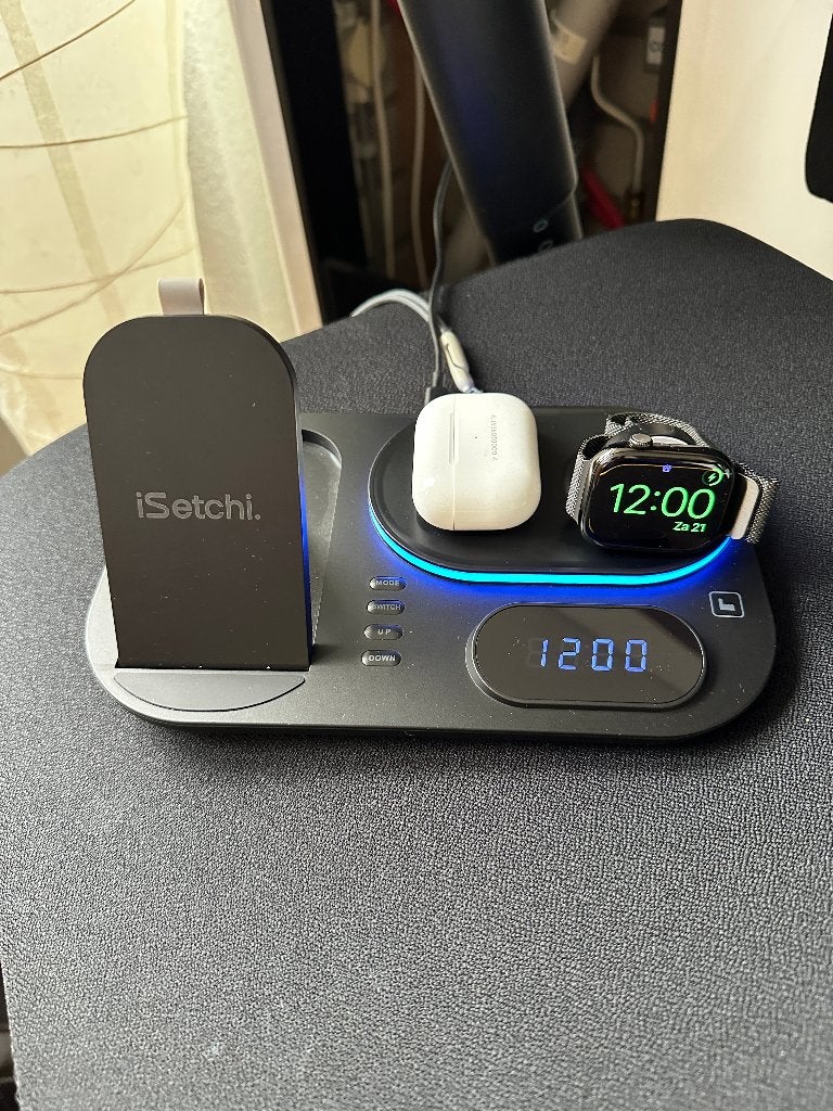 iSetchi 4-in-1 Draadloos Laadstation met Klok, Telecommunicatie, Mobiele telefoons | Telefoon-opladers, Ophalen of Verzenden, Zo goed als nieuw