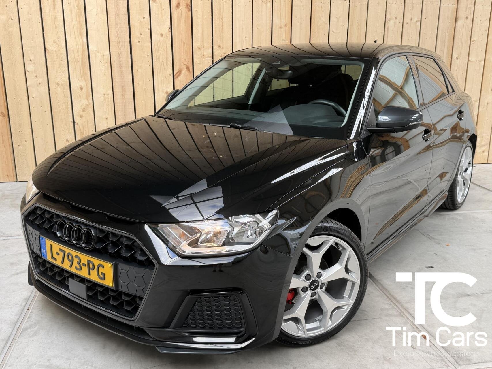 Audi A1 Sportback 25 TFSI epic Zwart optiek | Bang&olufsen A, Auto's, Voorwielaandrijving, Verwarmde buitenspiegels, Euro 6, 95 pk