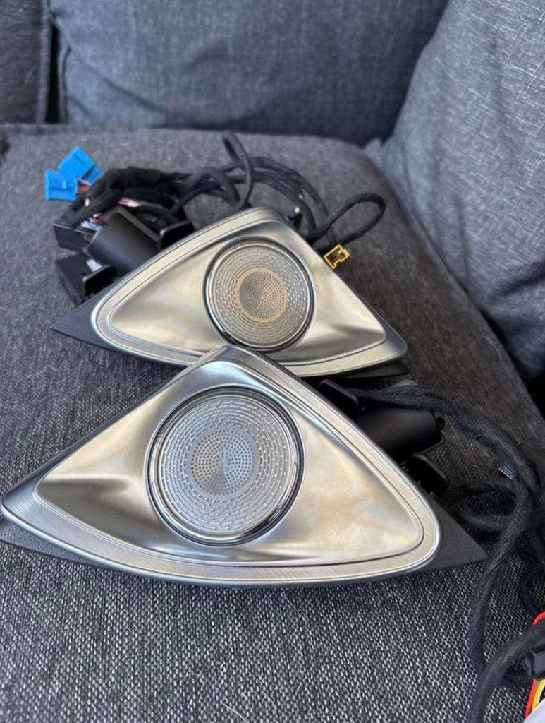 Mercedes-Benz Burmester 3D Draaiende Tweeters, Auto diversen, Ophalen of Verzenden, Zo goed als nieuw