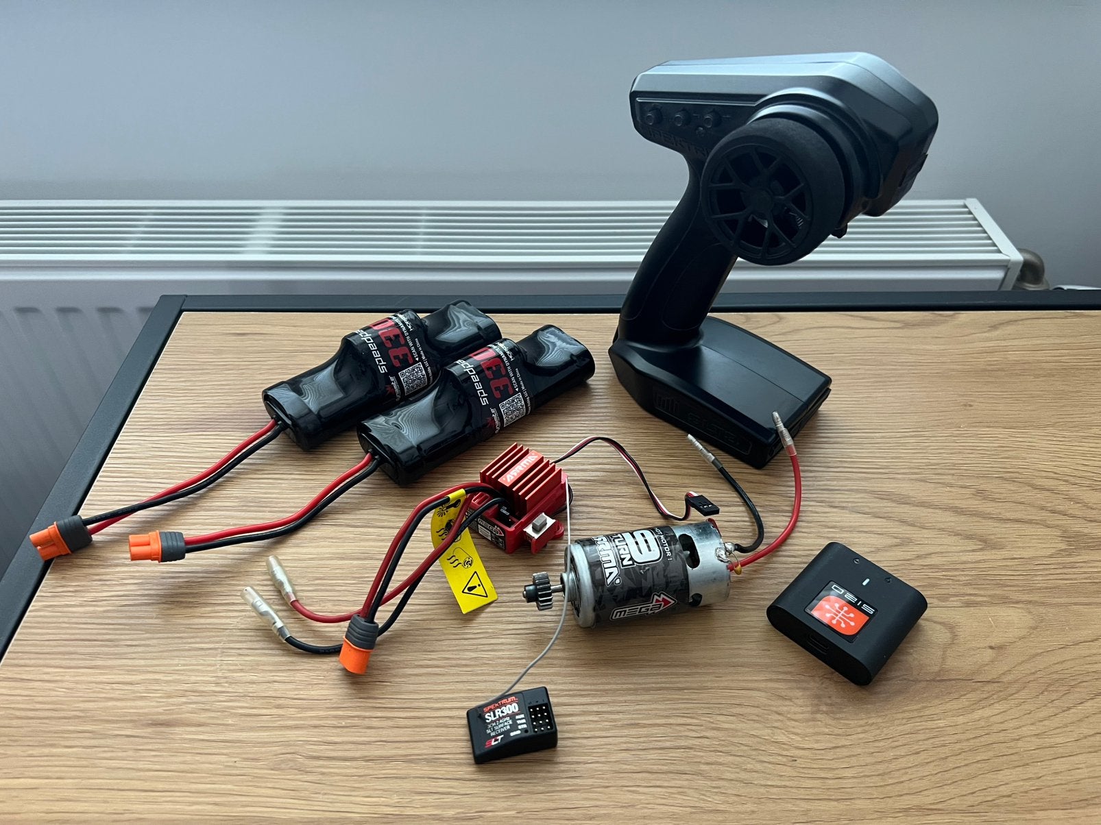 Arrma Mega 570 electronica set, Elektro, Ophalen of Verzenden, Zo goed als nieuw, Schaal 1:10
