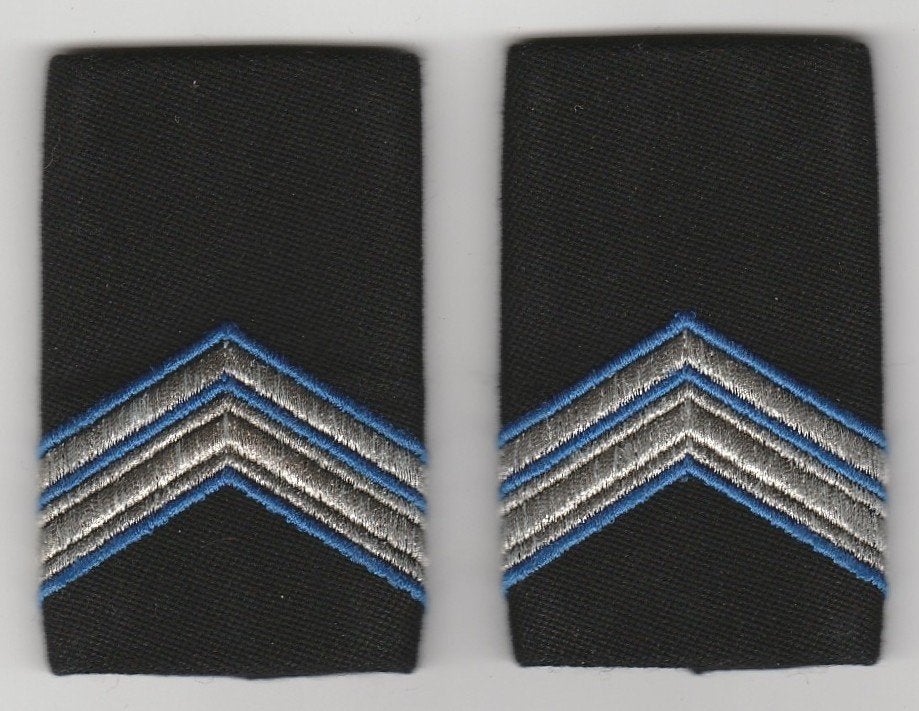 Set rang Marechaussee (KMar) Wachtmeester 1e kl (zwart), Verzamelen, Militaria | Algemeen, Verzenden, Marechaussee, Nederland