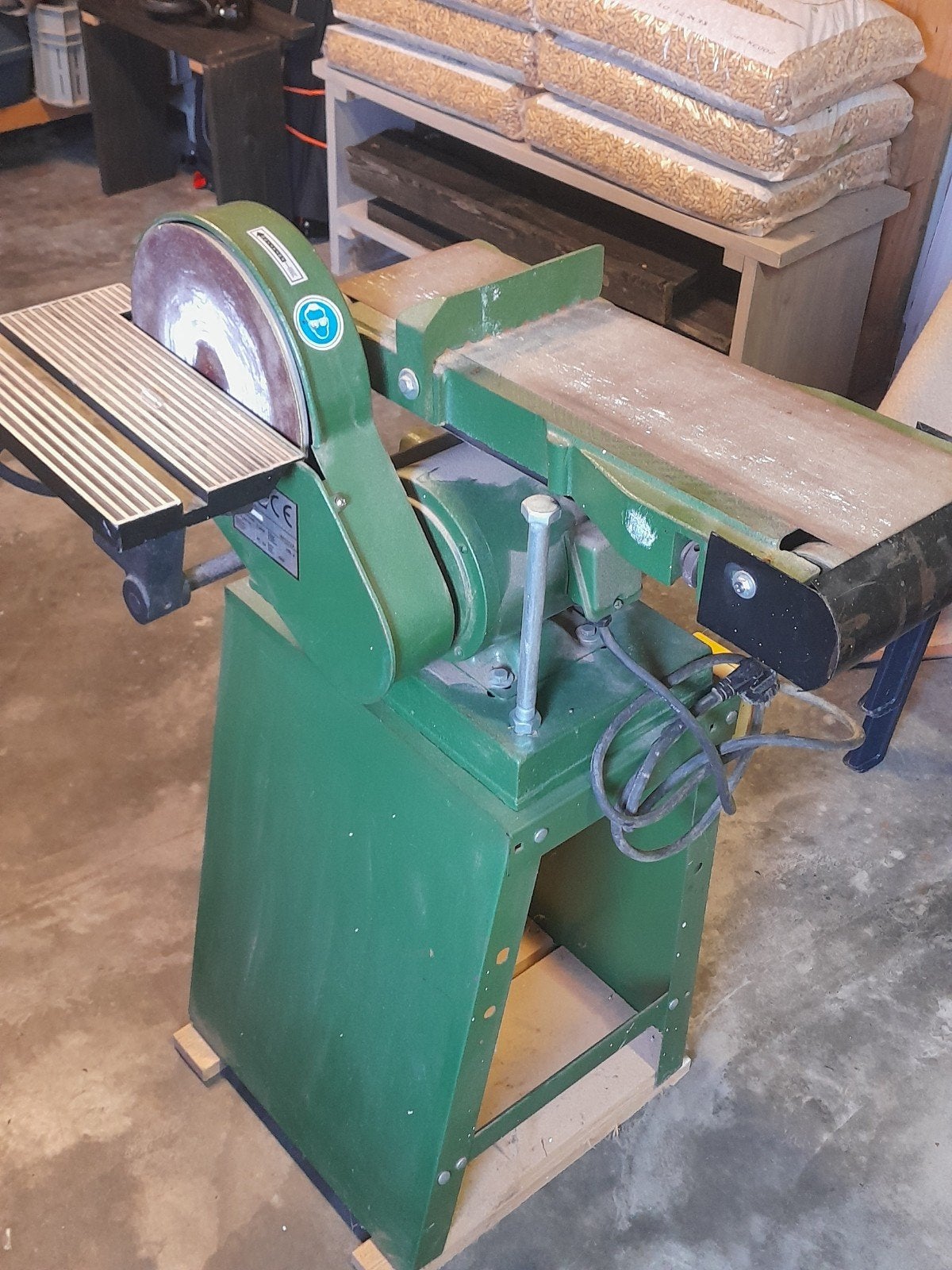 Huvema bandschuurmachine 220 v, Ophalen, Gebruikt
