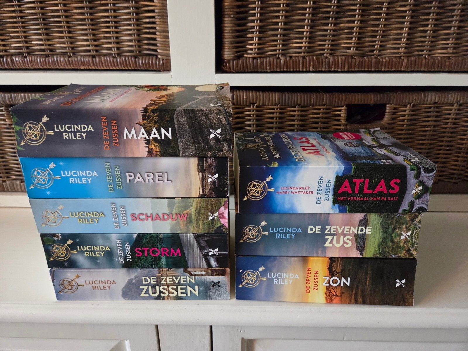 Lucinda Riley - de zeven zussen, Boeken, Ophalen of Verzenden, Gelezen