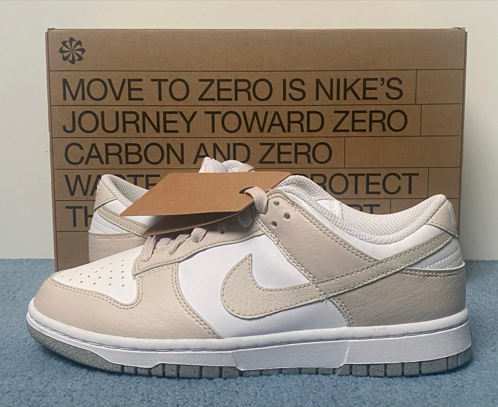 Nike Dunk Low Next Nature W Witte/Light Orewood Bruin, Kleding | Dames, Schoenen, Ophalen of Verzenden, Nieuw, Wit, Sneakers of Gympen