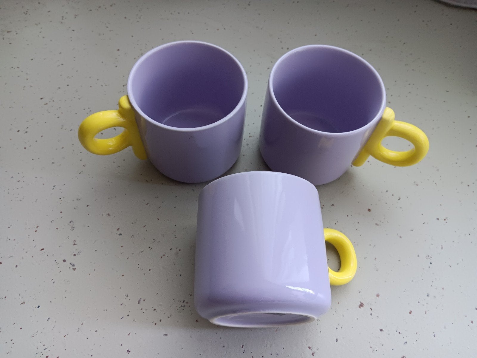 NEW 3x mok lila geel, Keramiek, Nieuw, IKEA, Ophalen of Verzenden