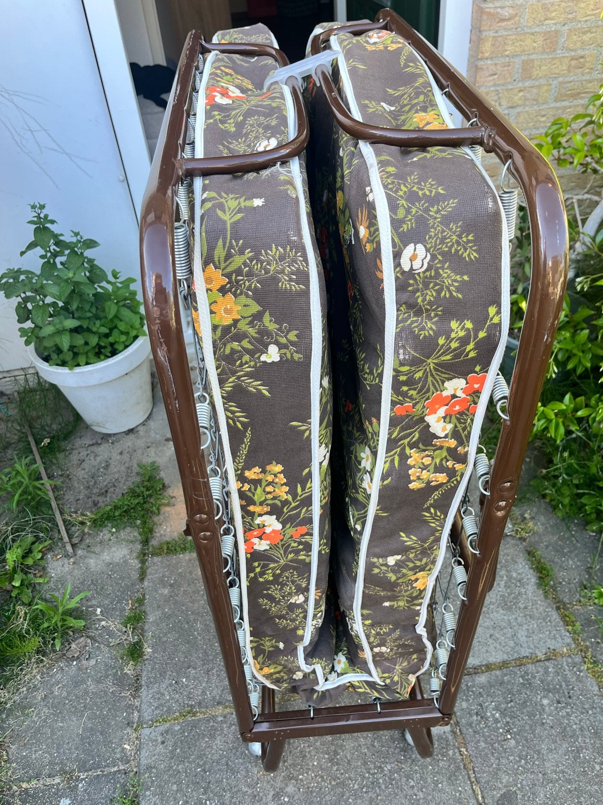 Opklapbed met Bloemenprint Matras - Handig Logeerbed, Huis en Inrichting, Slaapkamer | Bedden, Gebruikt, Eenpersoons, Bruin, 80 cm