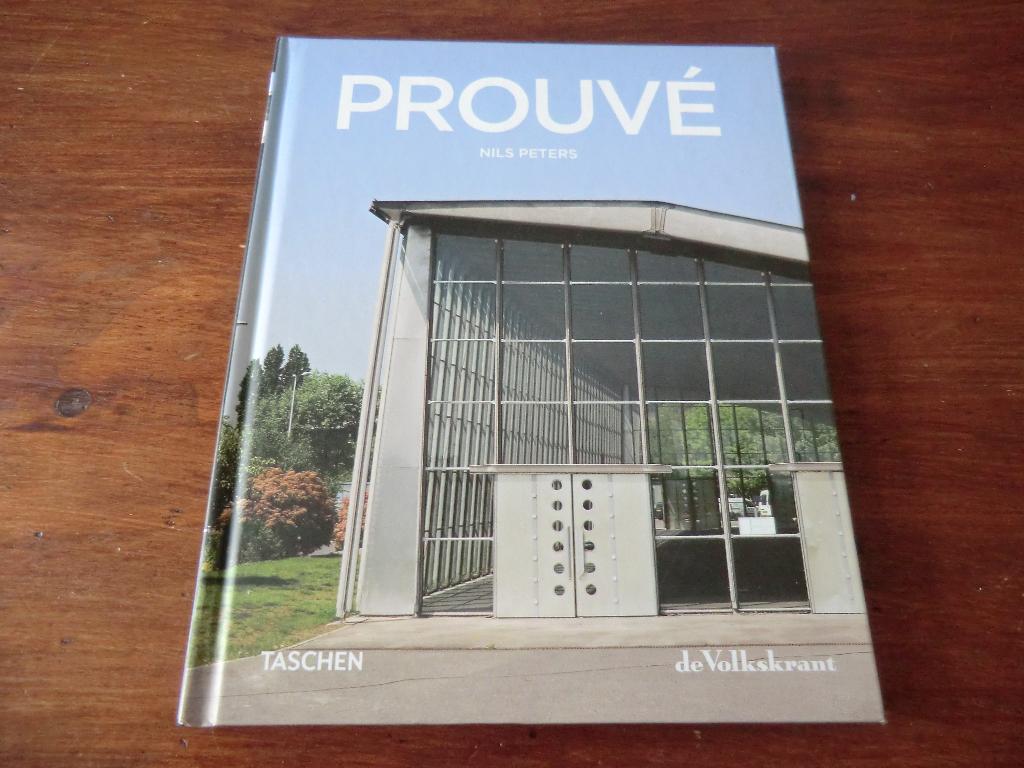 boek - Jean Prouvé - 1901-1984 - Nils Peters - taschen 16, Boeken, Ophalen of Verzenden, Zo goed als nieuw, Architecten