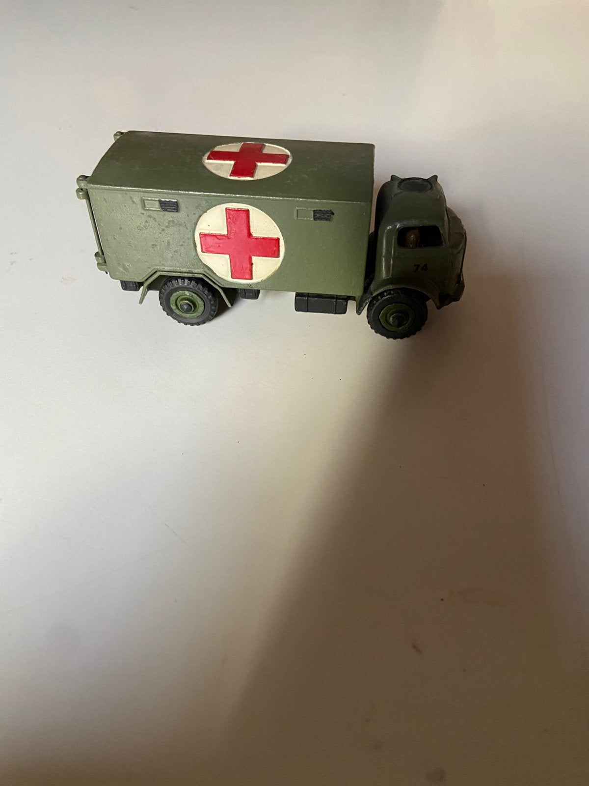 Dinky militair ambulance nr 2 626, Ophalen of Verzenden, Zo goed als nieuw, Auto, Dinky Toys