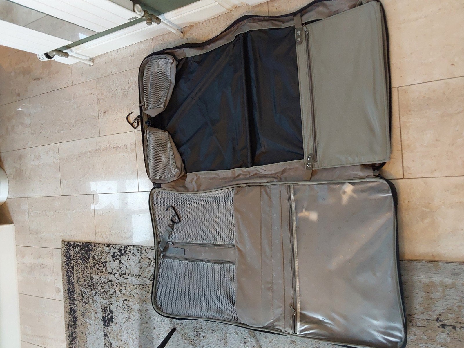 Samsonite  kledingtas  nieuw, Ophalen of Verzenden, Nieuw, Zwart, 30 cm of meer