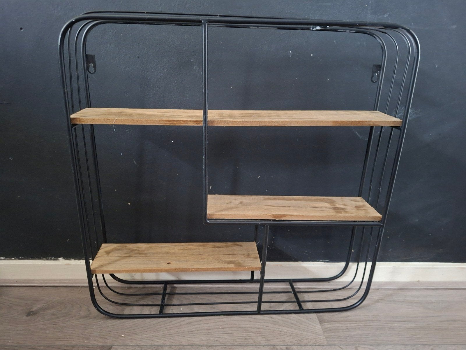 Industriële Wandrek Zwart Metaal met Houten Planken, Met plank(en), 50 tot 100 cm, Zo goed als nieuw, Minder dan 100 cm