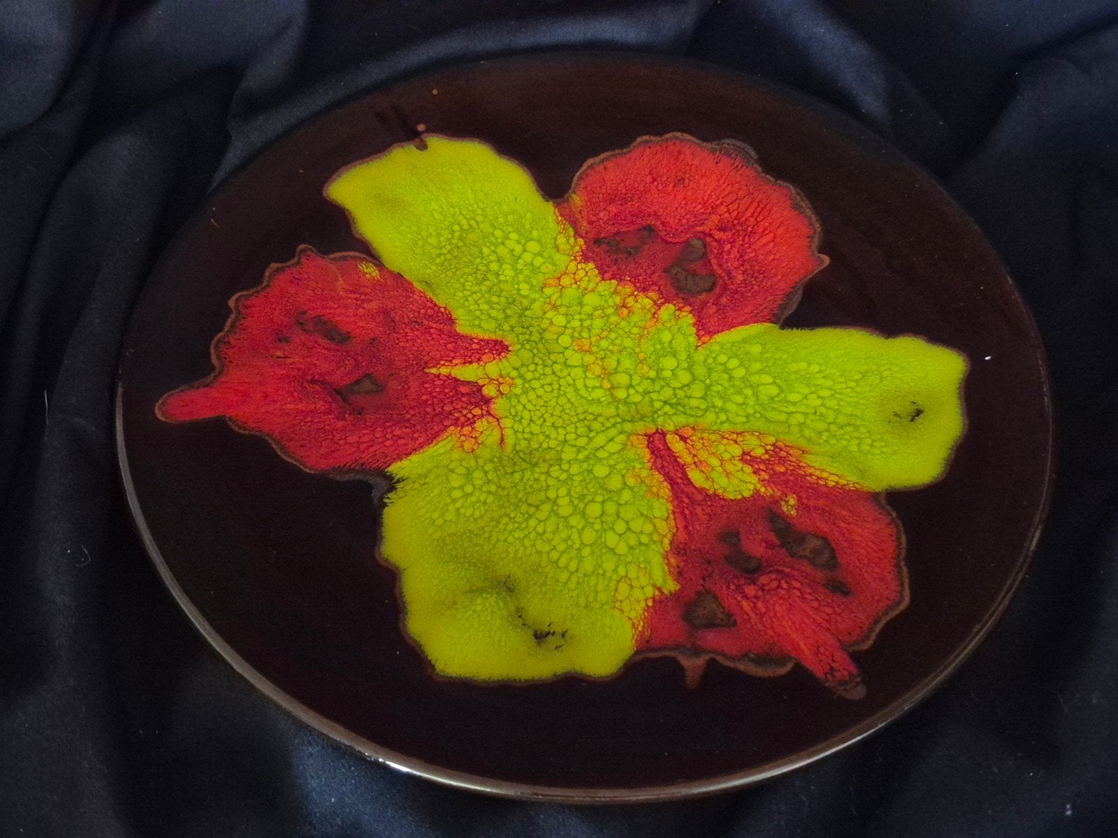 Grote fat lava schaal. Bruin met fellere kleuren. 30cm, Ophalen of Verzenden