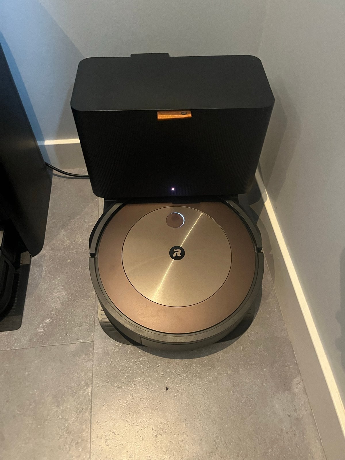 iRobot Roomba j7+ Robotstofzuiger met zelflegende basis, Witgoed en Apparatuur, Stofzuigers, IRobot, Automatisch legen, Ophalen of Verzenden