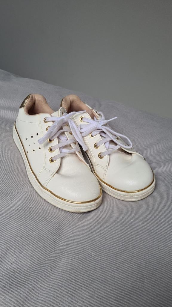 Graceland sneakers maat 35 - Zo goed als nieuw, Wit, Ophalen of Verzenden, Graceland, Sneakers of Gympen