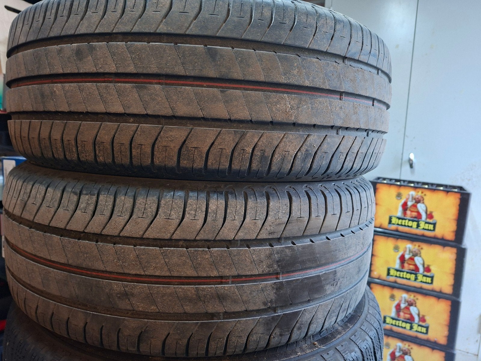 2x Bridgestone 205-45r17 toyota yaris 15 inch 4x100, Ophalen