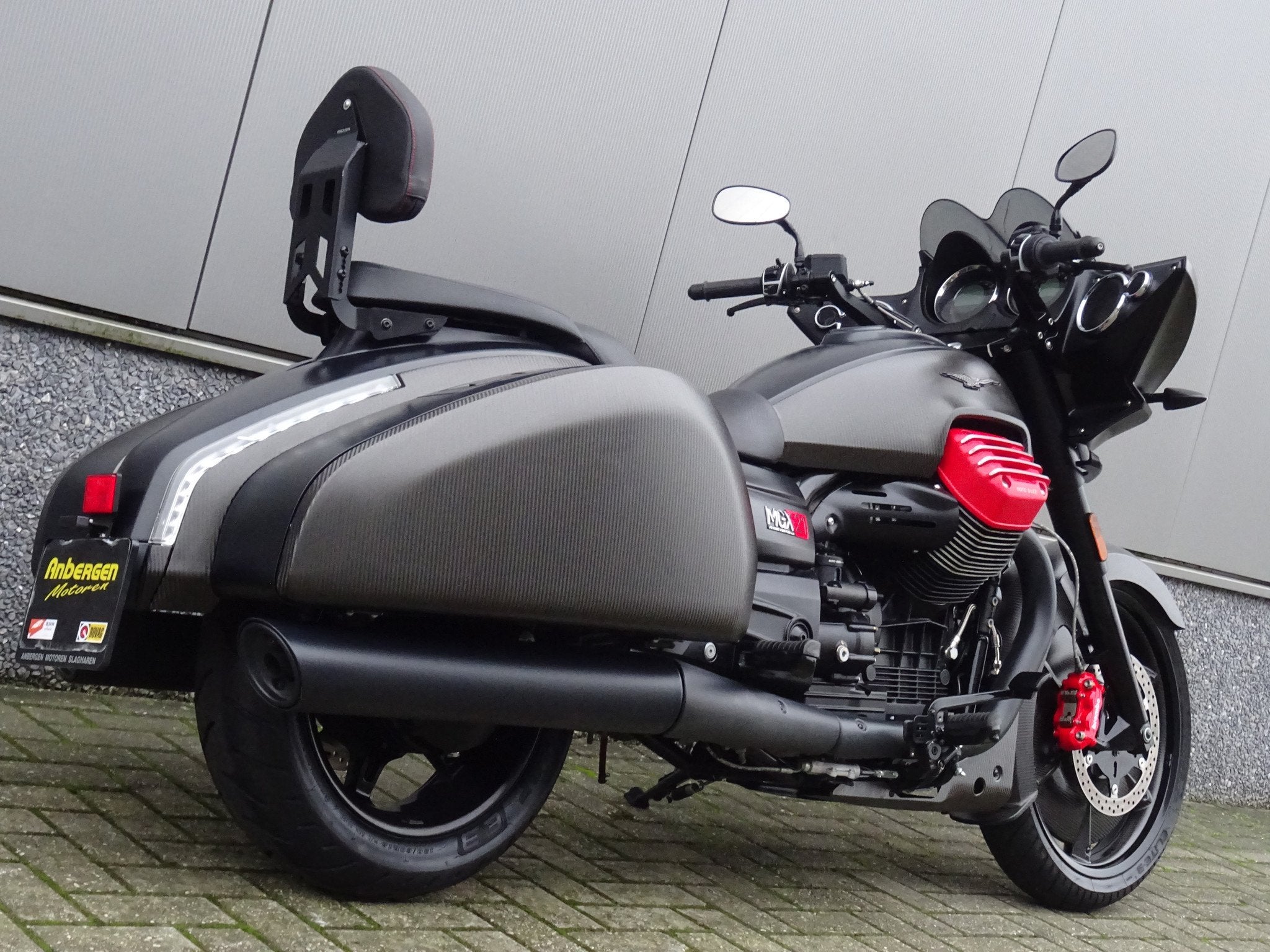 Moto Guzzi MGX 21 FLYING FORTRESS (bj 2017), Motoren, Motoren | Moto Guzzi, Bedrijf, 1400 cc, Overig