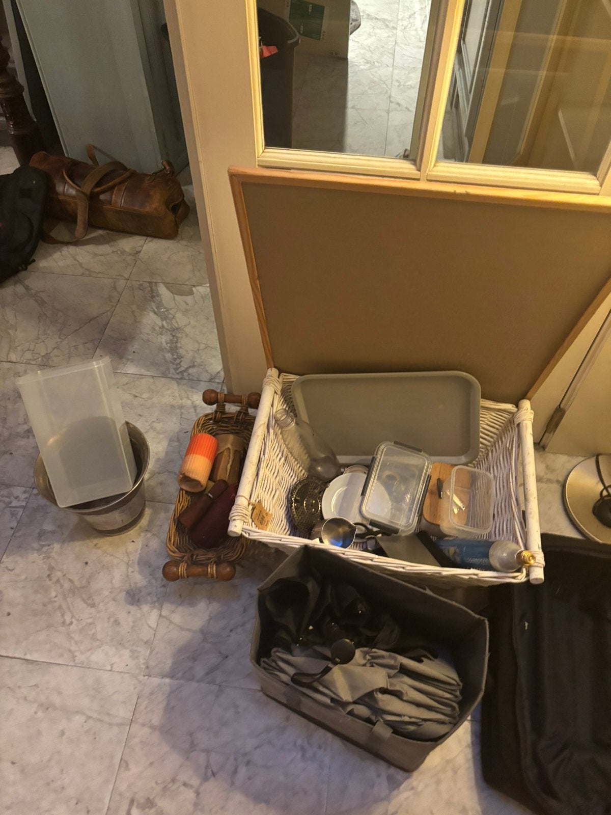 Assorted moving-out items, Ophalen, Gebruikt